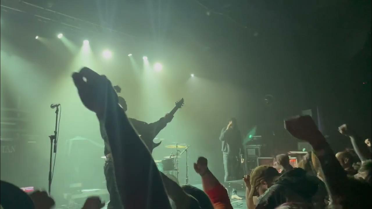 sace6 performing on tour